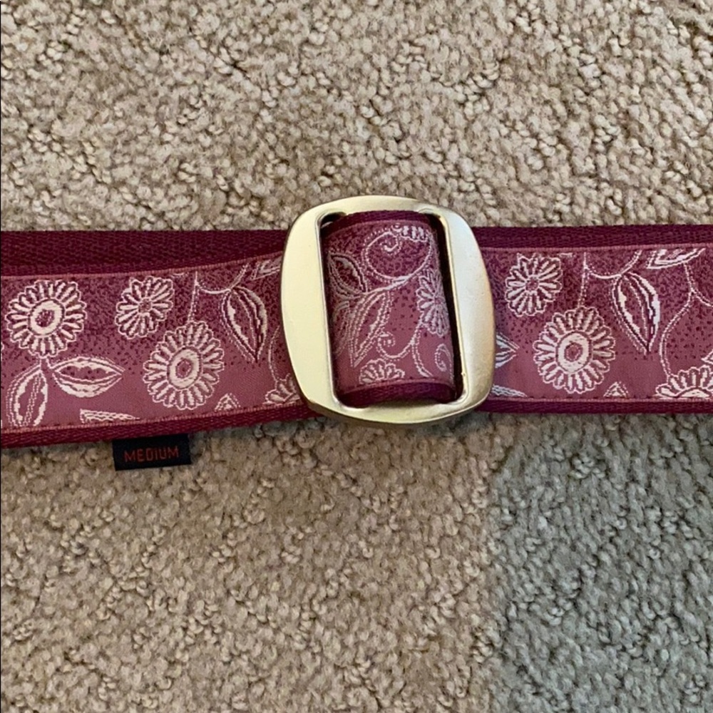 Womens belt